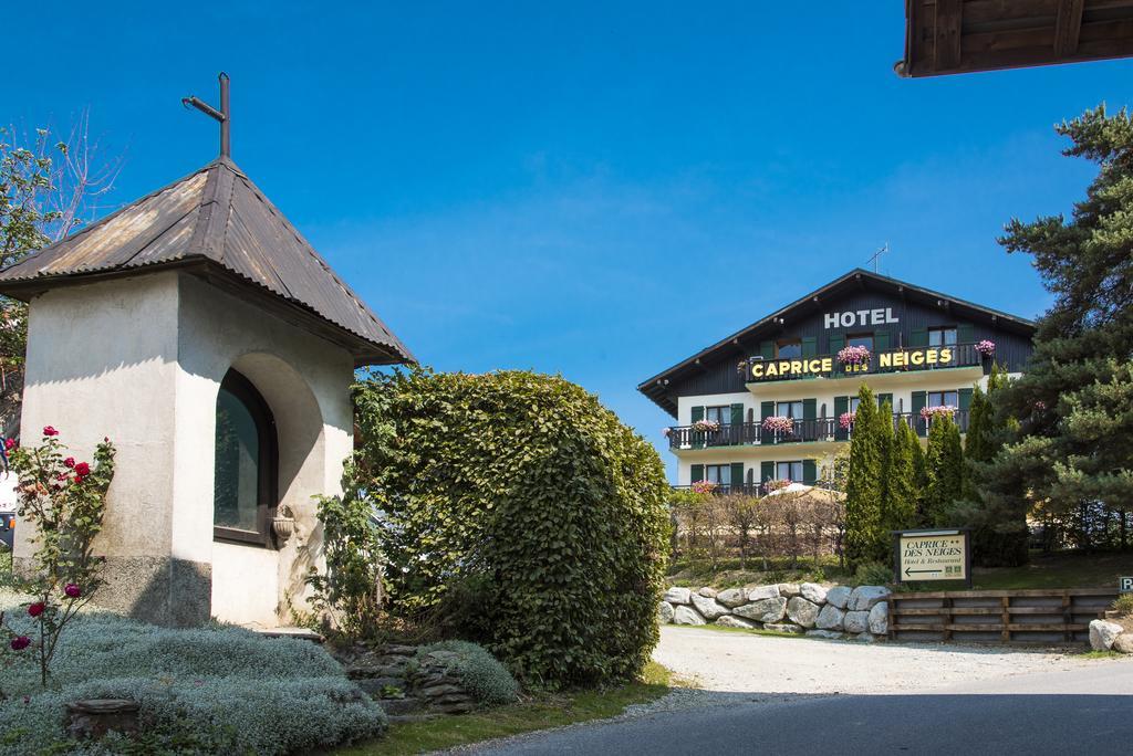 Logis Hôtel Le Caprice Des Neiges Combloux Exterior foto